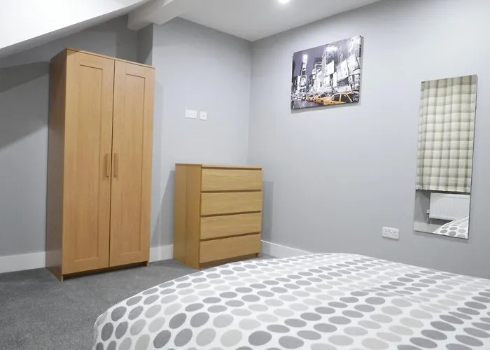 Apartamento 1 Bed Close To Arena Sleeps Up To 4 People F5 *